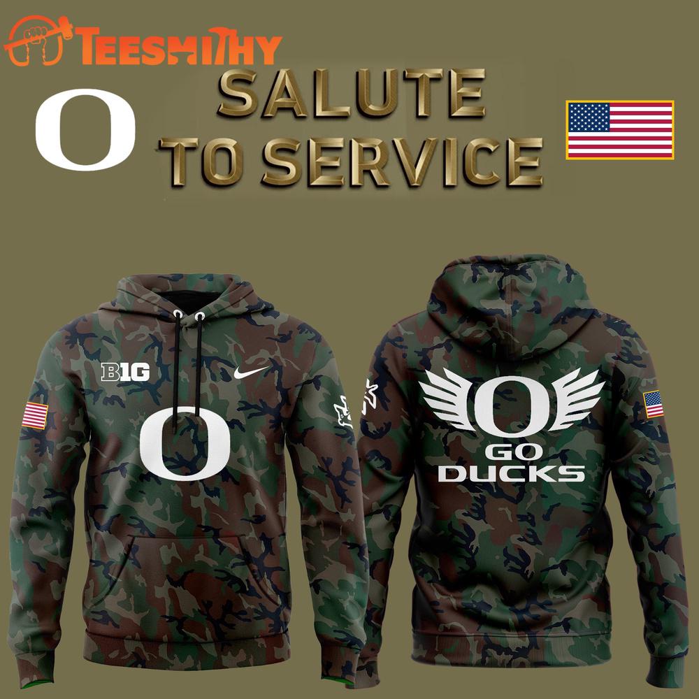 Oregon Ducks Camo 2025 Salute to Service Club Hoodie Shirt