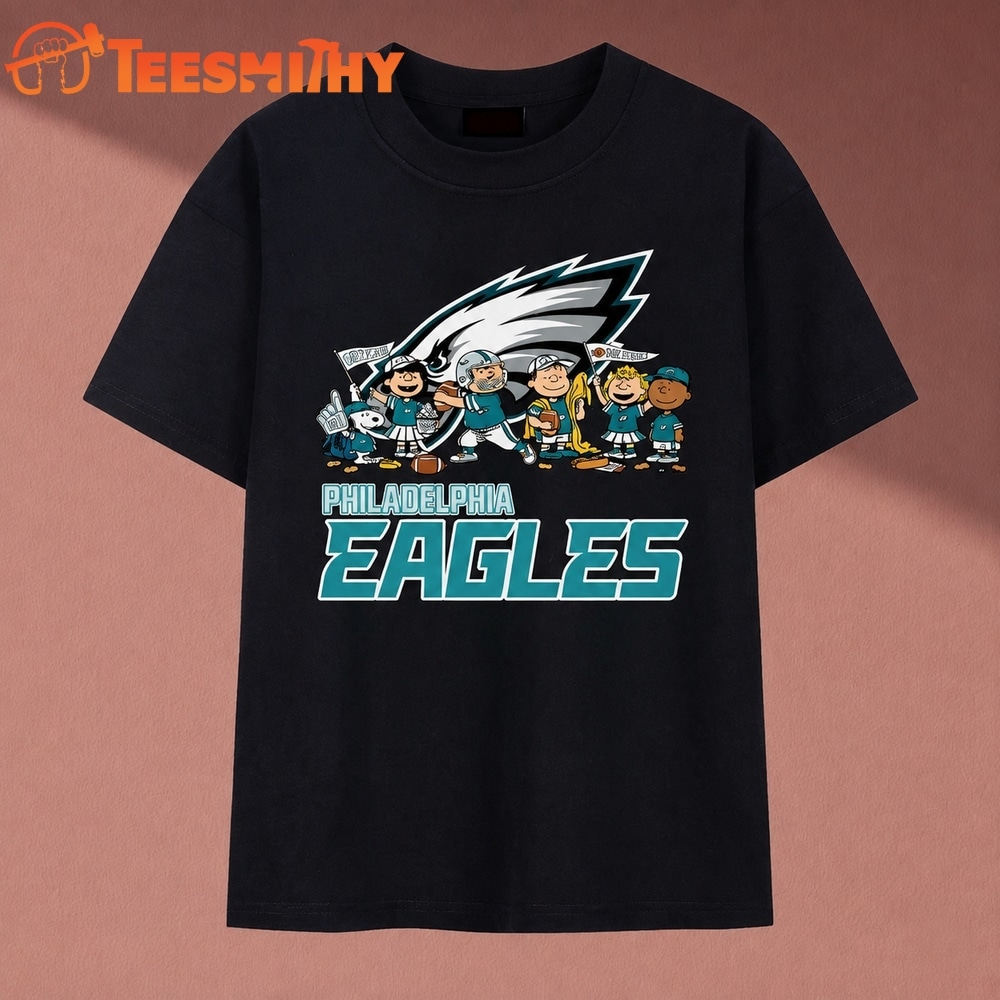 Philadelphia Eagles Peanuts Snoopy & Gang Fan Graphic T Shirt