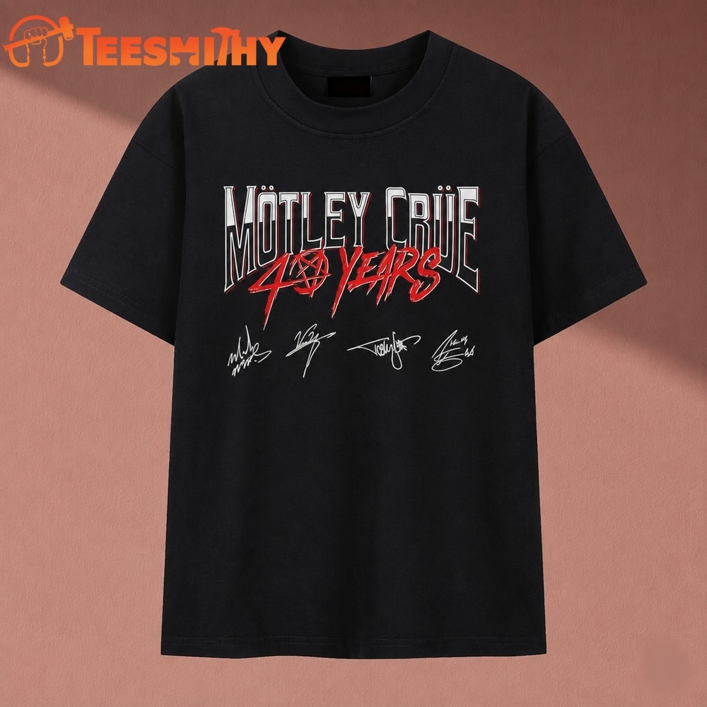 Vintage Motley Crue 40 Years Anniversary Band Signatures T Shirt