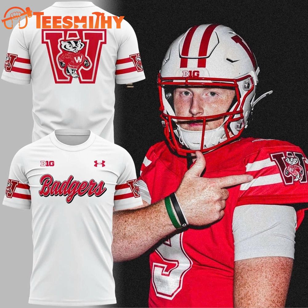 Wisconsin Badgers Football Throwback Uniform White T Shirt Wisconsin Badgers Football Throwback Uniform White T Shirt